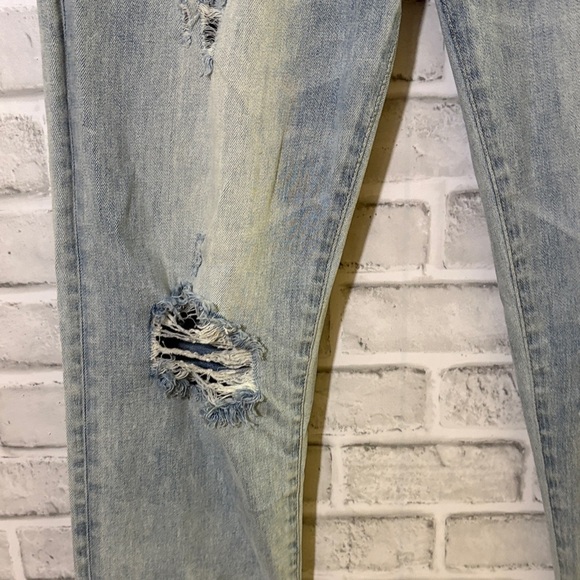 American Eagle Light Blue AirFlex Denim, distressed, 30 x 32 - Picture 5 of 12